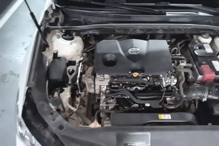 Used Toyota Avalon 2019 2.0L Ambition Edition China VI Engine Bay Right