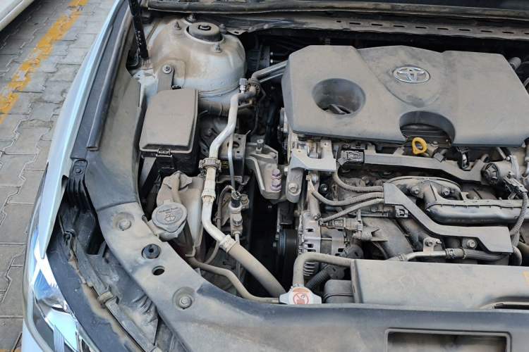 Used Toyota Avalon 2019 2.0L XLE Premium Edition China VI Engine Bay Right