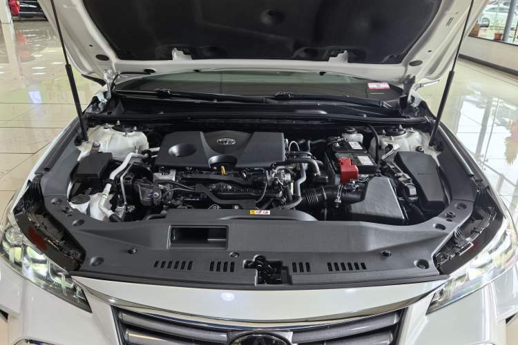 Used Toyota Avalon 2019 2.0L Ambition Edition China VI Engine Bay