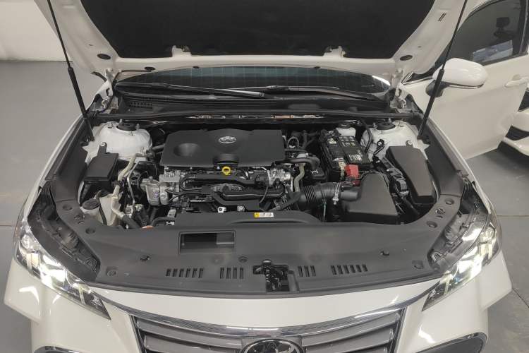 Used Toyota Avalon 2019 2.0L Ambition Edition China VI Engine Bay