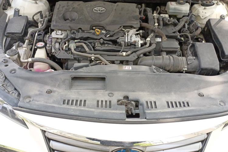 Used Toyota Avalon 2019 Dual-Engine 2.5L Luxury Edition China VI Standard Engine Bay