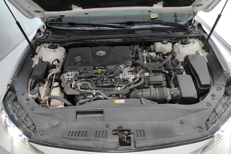 Used Toyota Avalon 2019 Dual-Engine 2.5L Luxury Edition China VI Standard Engine Bay