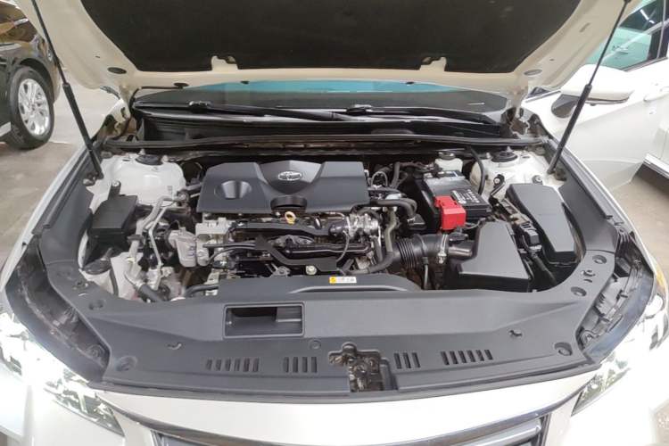 Used Toyota Avalon 2019 2.0L Ambition Edition China VI Engine Bay