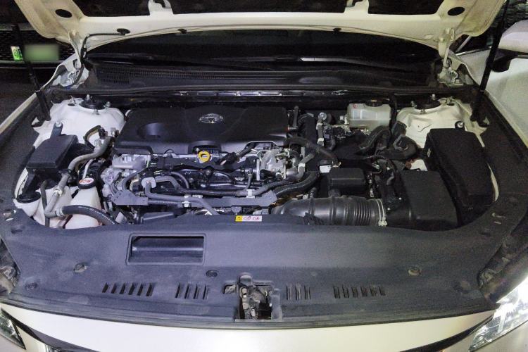 Used Toyota Avalon 2019 Dual-Engine 2.5L Luxury Edition China VI Standard Engine Bay