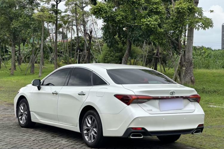 Used Toyota Avalon 2019 2.0L Luxury Edition China VI Standard Exterior 1
