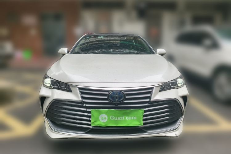 Used Toyota Avalon 2019 Dual-Engine 2.5L XLE Prestige Version China VI Standard Exterior 1