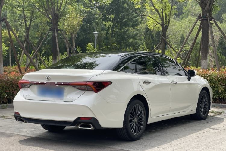 Used Toyota Avalon 2019 2.0L XLE Premium Edition China VI Exterior 1