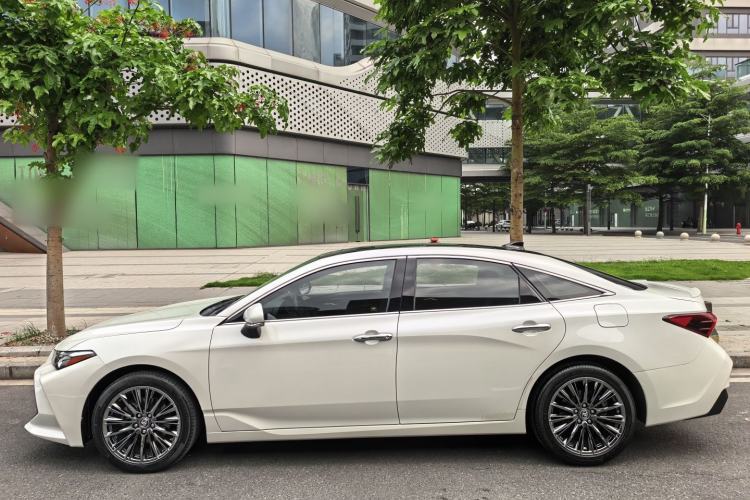 Used Toyota Avalon 2019 2.5L Touring Premium Version China VI Standard Exterior 1