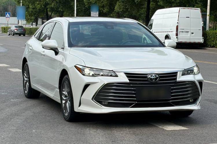 Used Toyota Avalon 2019 2.0L Ambition Edition China VI Exterior 1