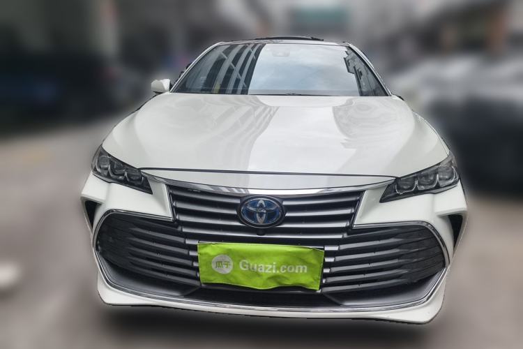 Used Toyota Avalon 2019 Dual-Engine 2.5L XLE Prestige Version China VI Standard Exterior 1