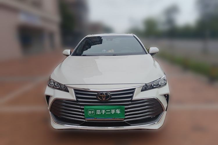 Used Toyota Avalon 2019 2.0L Luxury Edition China VI Standard Exterior 1