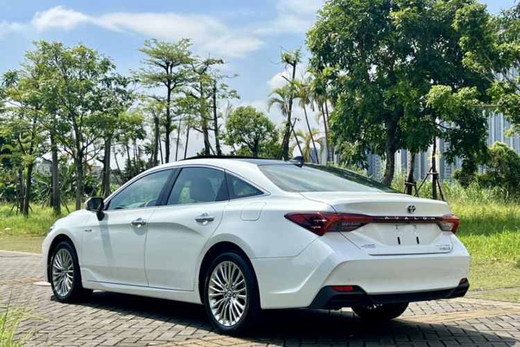 Used Toyota Avalon 2019 Dual-Engine 2.5L Limited Flagship Edition China VI Standard Exterior 12