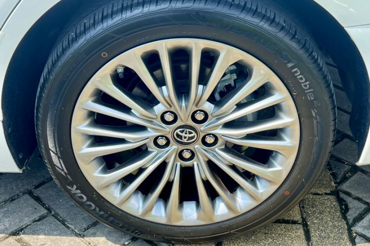 Used Toyota Avalon 2019 Dual-Engine 2.5L Limited Flagship Edition China VI Standard Exterior 14