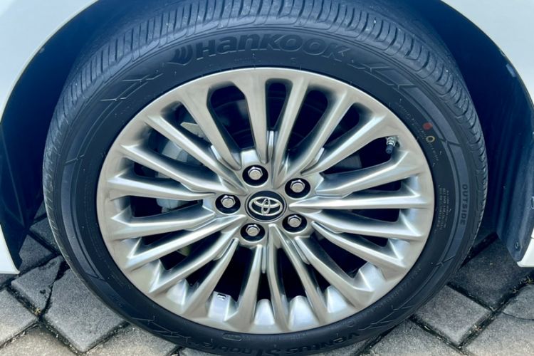 Used Toyota Avalon 2019 Dual-Engine 2.5L Limited Flagship Edition China VI Standard Exterior 2