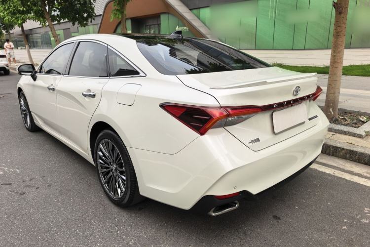 Used Toyota Avalon 2019 2.5L Touring Premium Version China VI Standard Exterior 2