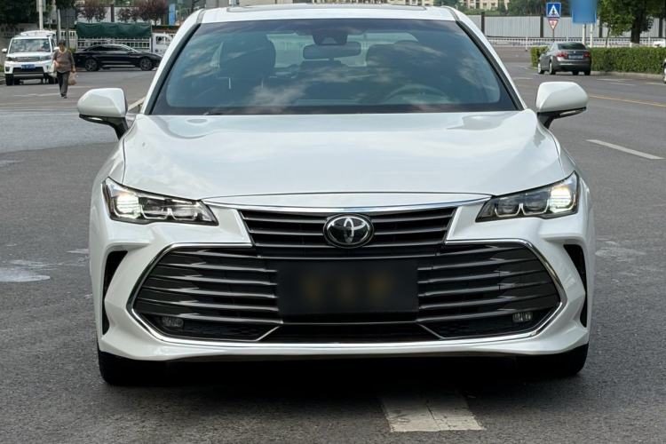 Used Toyota Avalon 2019 2.0L Ambition Edition China VI Exterior 2