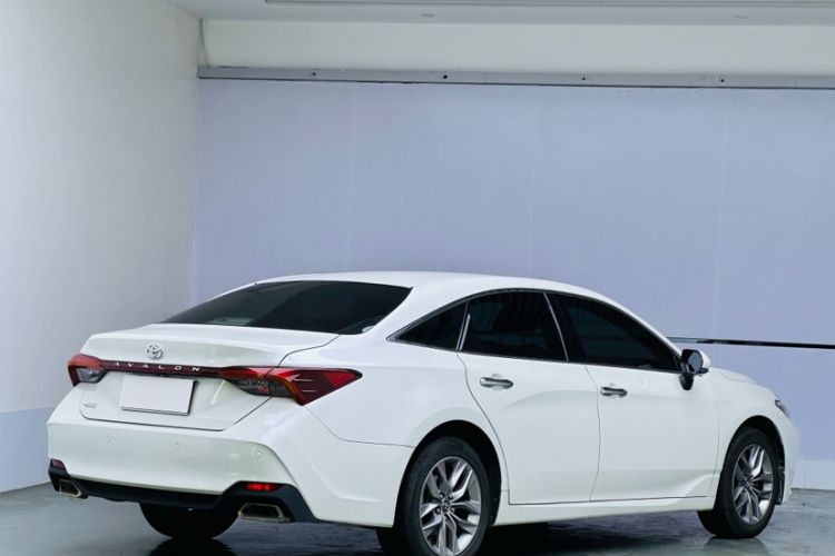 Used Toyota Avalon 2019 2.0L Luxury Edition China VI Standard Exterior 2