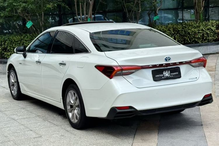 Used Toyota Avalon 2019 Dual-Engine 2.5L Luxury Edition China VI Standard Exterior 2