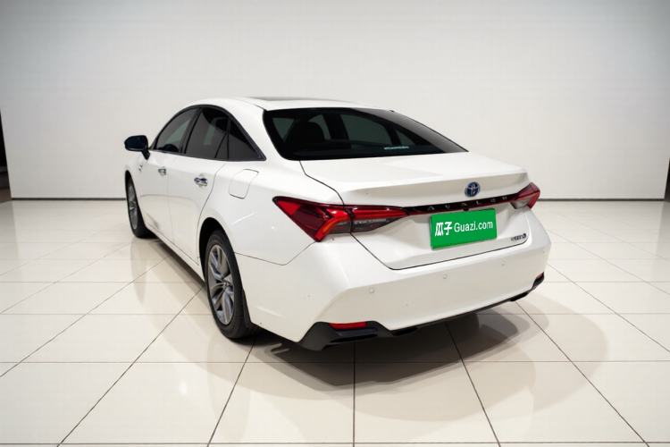 Used Toyota Avalon 2019 Dual-Engine 2.5L Luxury Edition China VI Standard Exterior 3