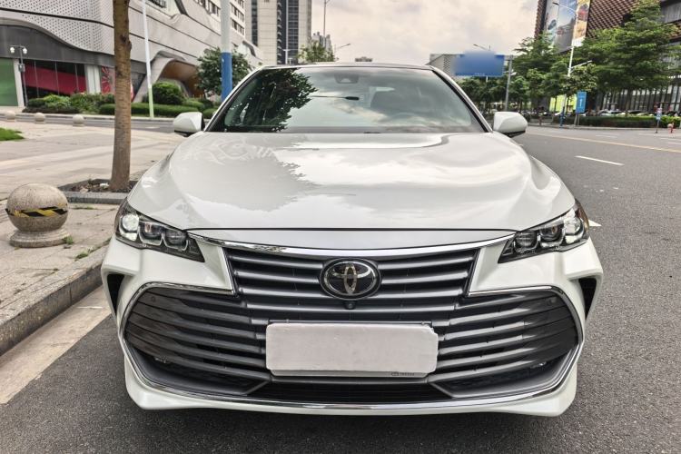 Used Toyota Avalon 2019 2.5L Touring Premium Version China VI Standard Exterior 3