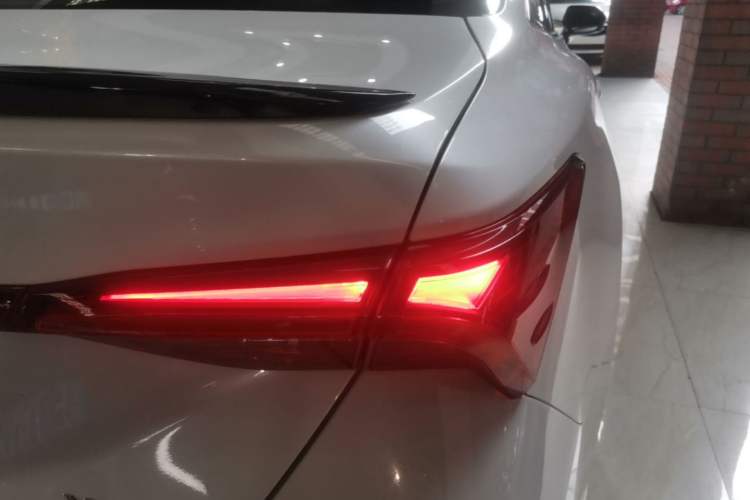 Used Toyota Avalon 2019 2.0L Ambition Edition China VI Exterior 3