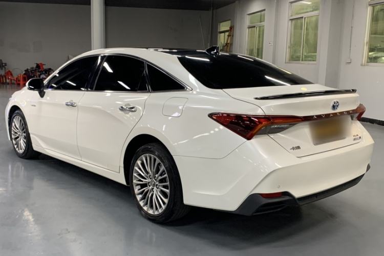 Used Toyota Avalon 2019 Dual-Engine 2.5L XLE Prestige Version China VI Standard Exterior 3