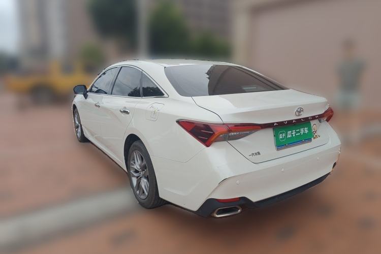 Used Toyota Avalon 2019 2.0L Luxury Edition China VI Standard Exterior 3