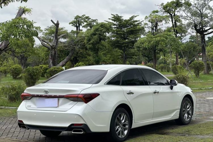 Used Toyota Avalon 2019 2.0L Luxury Edition China VI Standard Exterior 4
