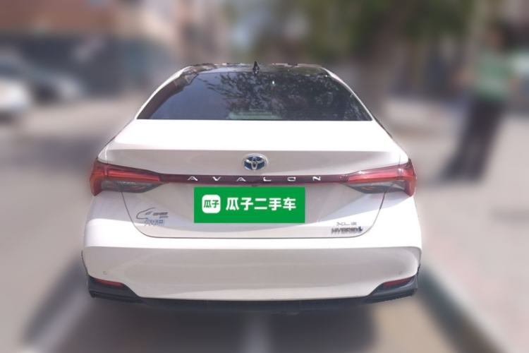 Used Toyota Avalon 2019 Dual-Engine 2.5L XLE Prestige Version China V Standard Exterior 4