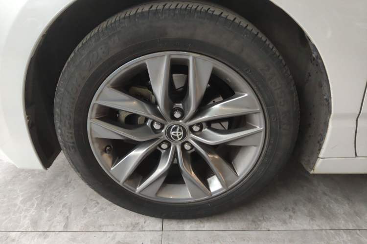 Used Toyota Avalon 2019 2.0L Ambition Edition China VI Exterior 4