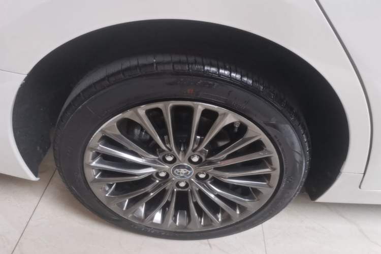 Used Toyota Avalon 2019 2.0L Ambition Edition China VI Exterior 5