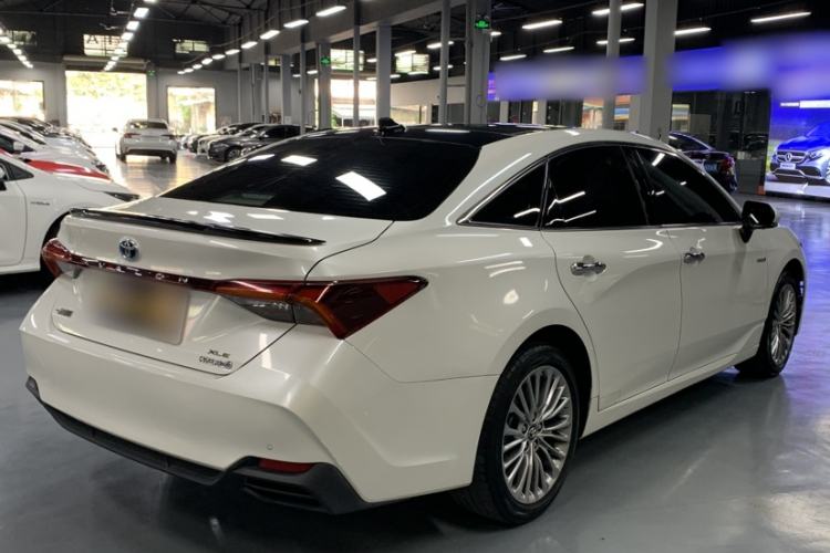 Used Toyota Avalon 2019 Dual-Engine 2.5L XLE Prestige Version China VI Standard Exterior 5
