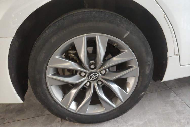 Used Toyota Avalon 2019 2.0L Ambition Edition China VI Exterior 5