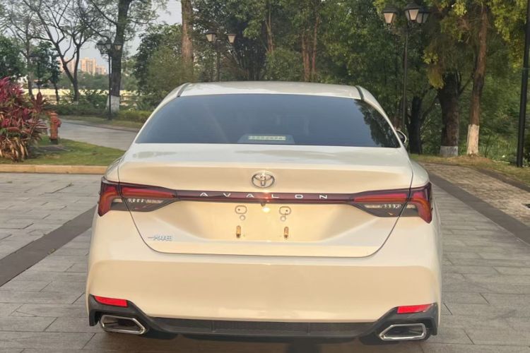 Used Toyota Avalon 2019 2.0L Luxury Edition China VI Standard Exterior 5