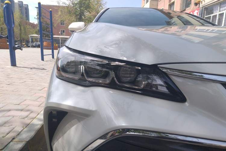 Used Toyota Avalon 2019 Dual-Engine 2.5L XLE Prestige Version China V Standard Exterior 6