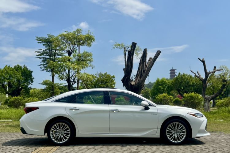 Used Toyota Avalon 2019 Dual-Engine 2.5L Limited Flagship Edition China VI Standard Exterior 7
