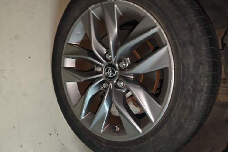 Used Toyota Avalon 2019 Dual-Engine 2.5L Luxury Edition China VI Standard Exterior 7