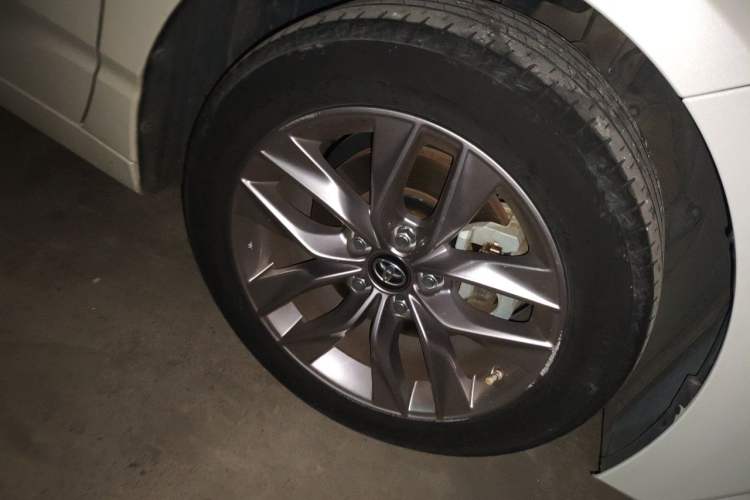 Used Toyota Avalon 2019 2.0L Luxury Edition China VI Standard Exterior 7