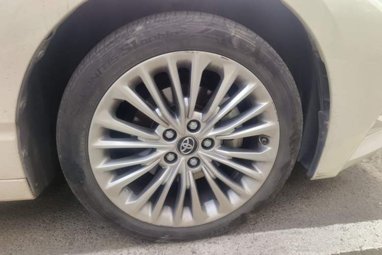 Used Toyota Avalon 2019 Dual-Engine 2.5L Limited Flagship Edition China VI Standard Exterior 7