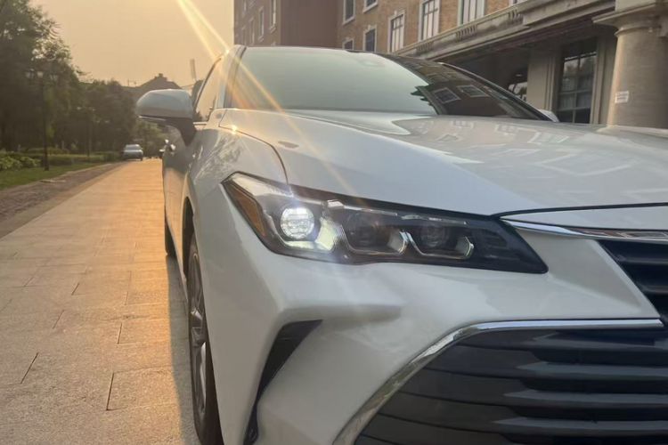 Used Toyota Avalon 2019 2.0L Luxury Edition China VI Standard Exterior 7