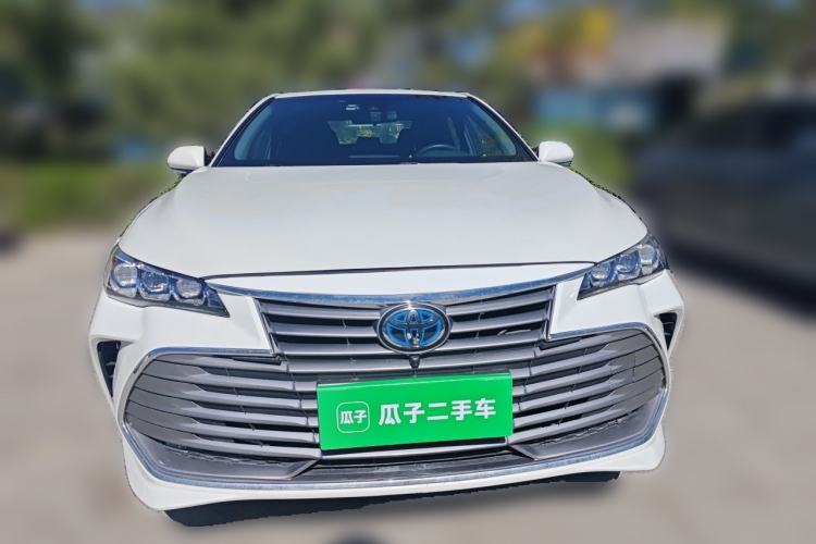 Used Toyota Avalon 2019 Dual-Engine 2.5L Luxury Edition China V Standard Front