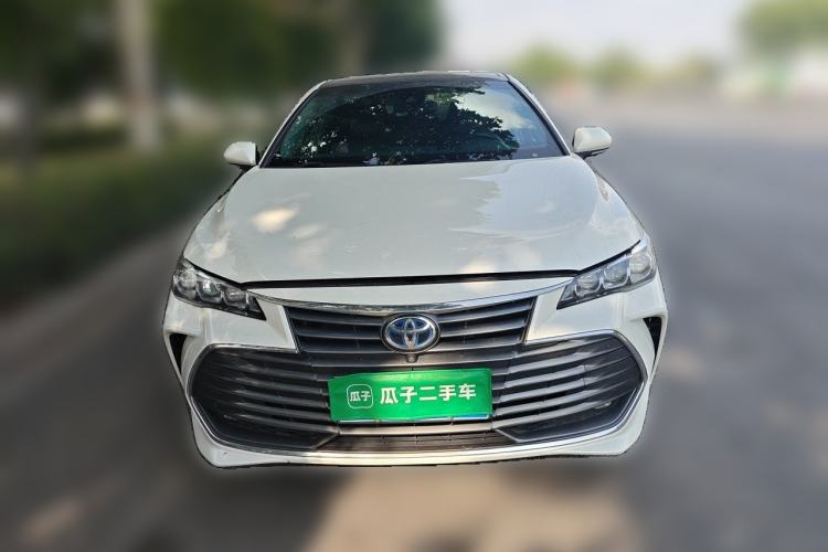 Used Toyota Avalon 2019 Dual-Engine 2.5L XLE Prestige Version China VI Standard Front
