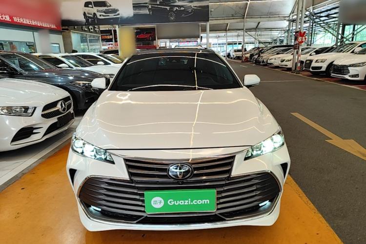 Used Toyota Avalon 2019 2.5L Touring Premium Version China VI Standard Front