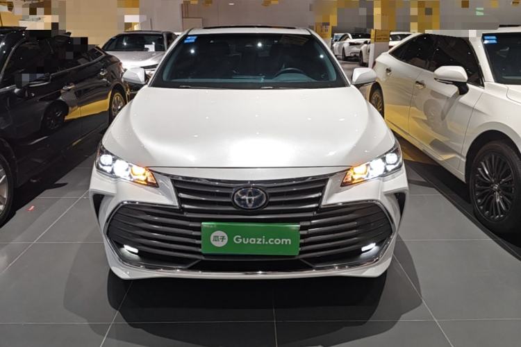 Used Toyota Avalon 2019 Dual-Engine 2.5L Luxury Edition China VI Standard Front