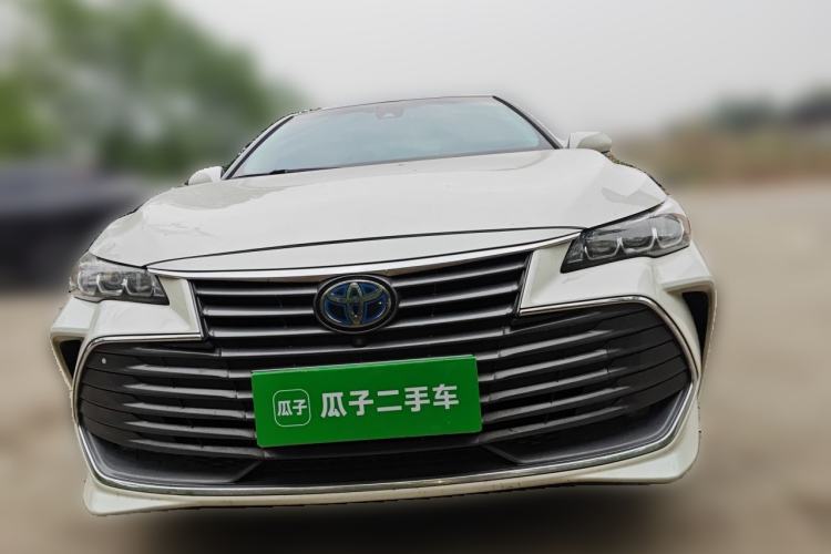 Used Toyota Avalon 2019 Dual-Engine 2.5L XLE Prestige Version China VI Standard Front