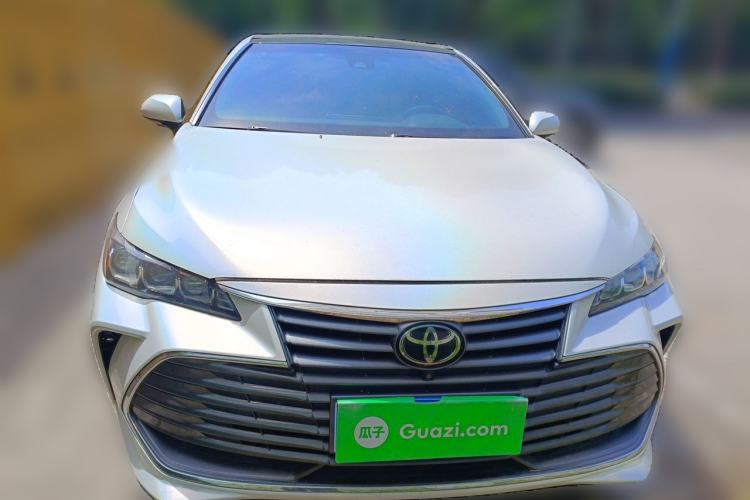 Used Toyota Avalon 2019 2.5L Touring Premium Version China VI Standard Front