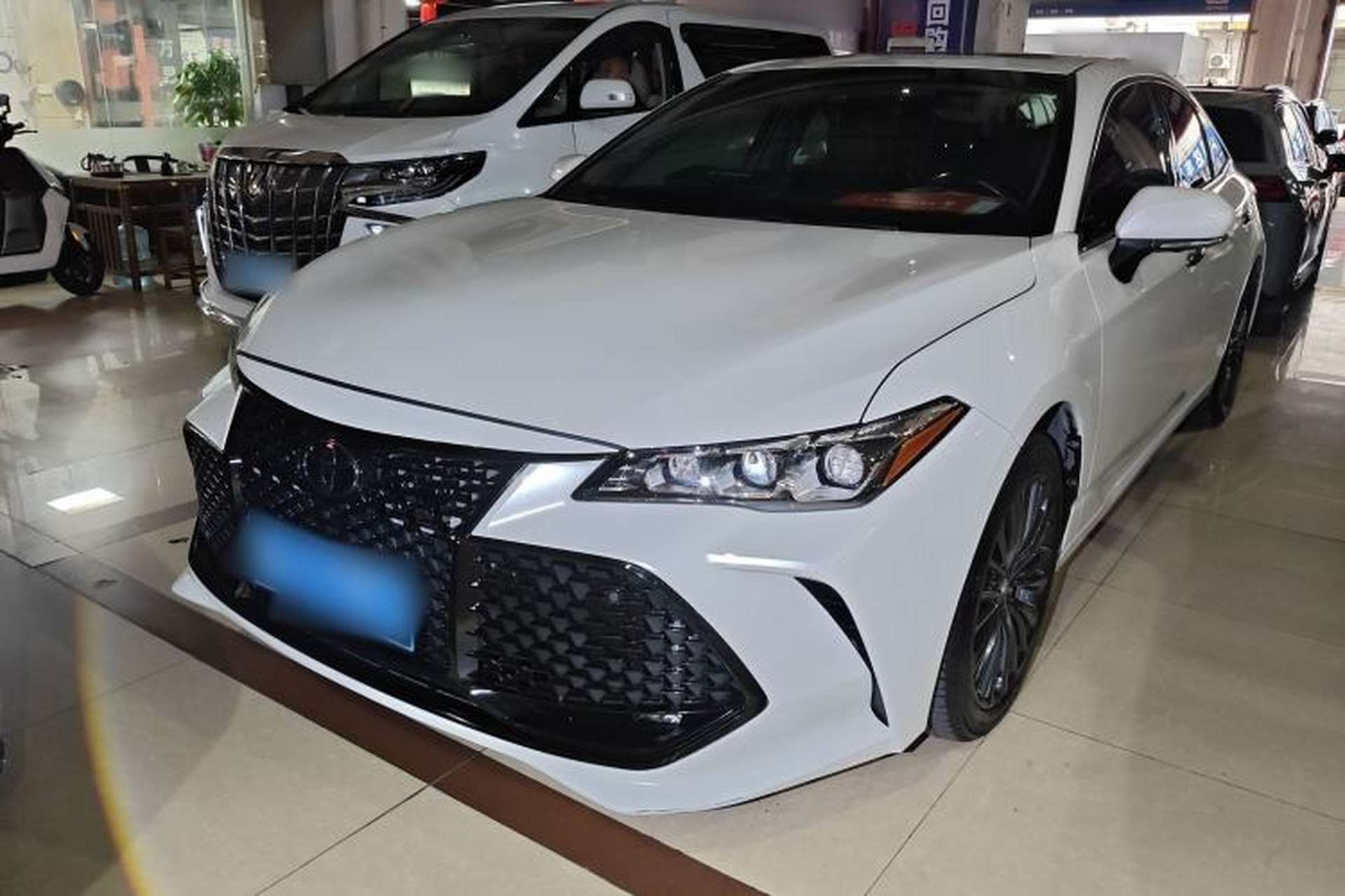 Used Toyota Avalon 2019 2.0L XLE Premium Edition China VI Front Left 45 Deg