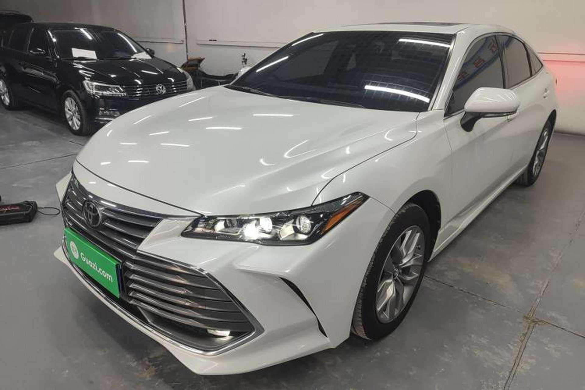 Used Toyota Avalon 2019 2.0L Ambition Edition China VI Front Left 45 Deg