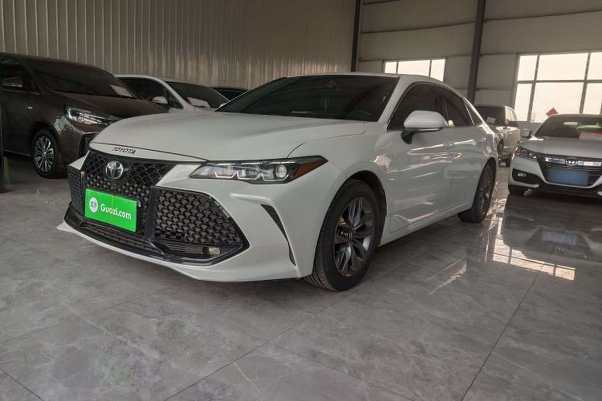 Used Toyota Avalon 2019 2.0L Ambition Edition China VI Front Left 45 Deg