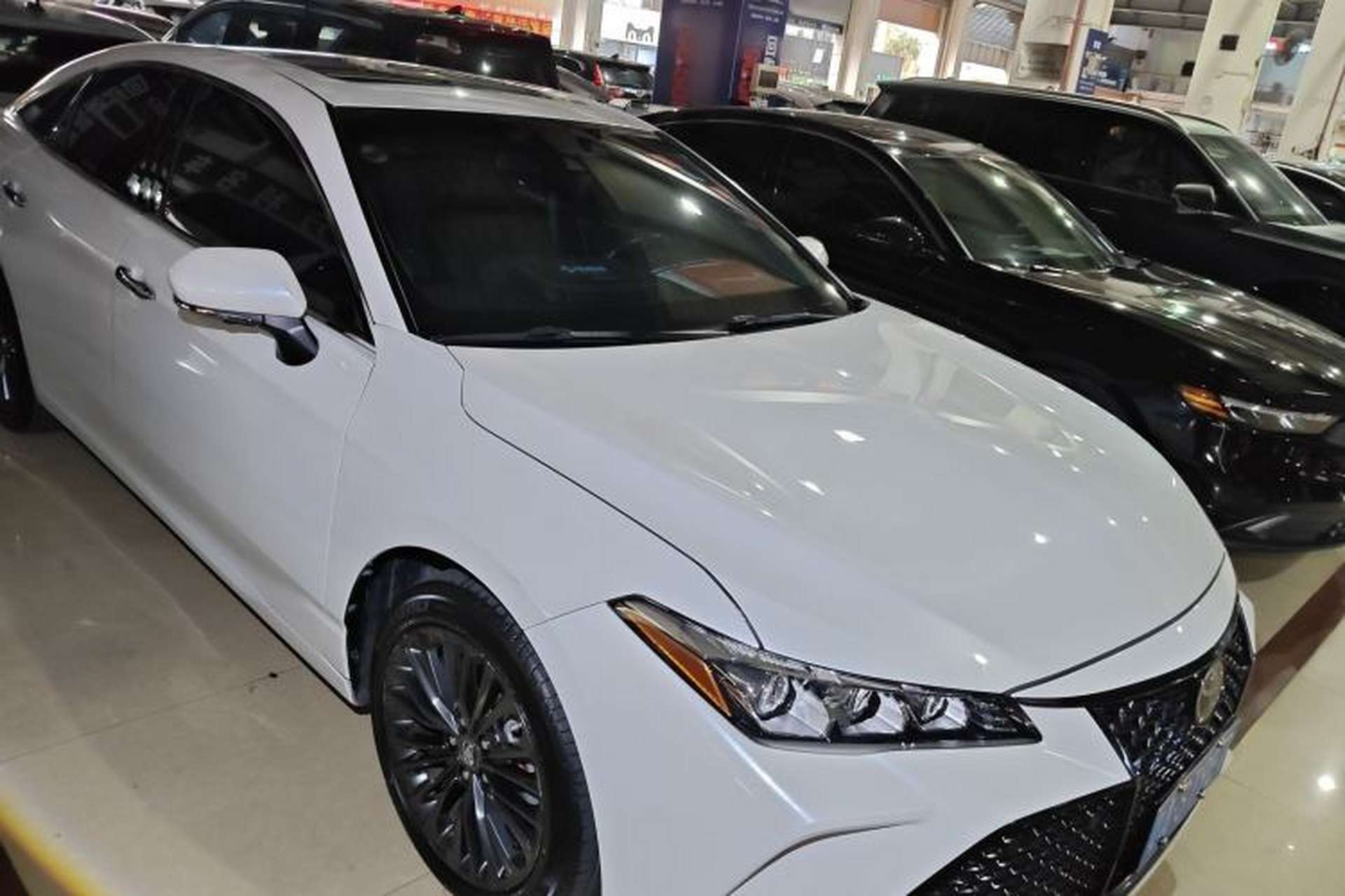 Used Toyota Avalon 2019 2.0L XLE Premium Edition China VI Front Right 45 Deg